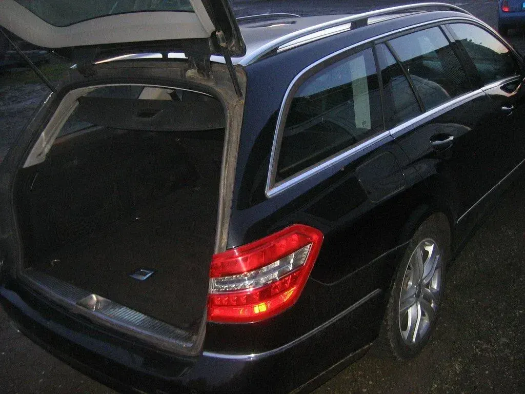 Gebraucht Mercedes E350 231 PS (169 kW) 2009 Schwarz Kombi