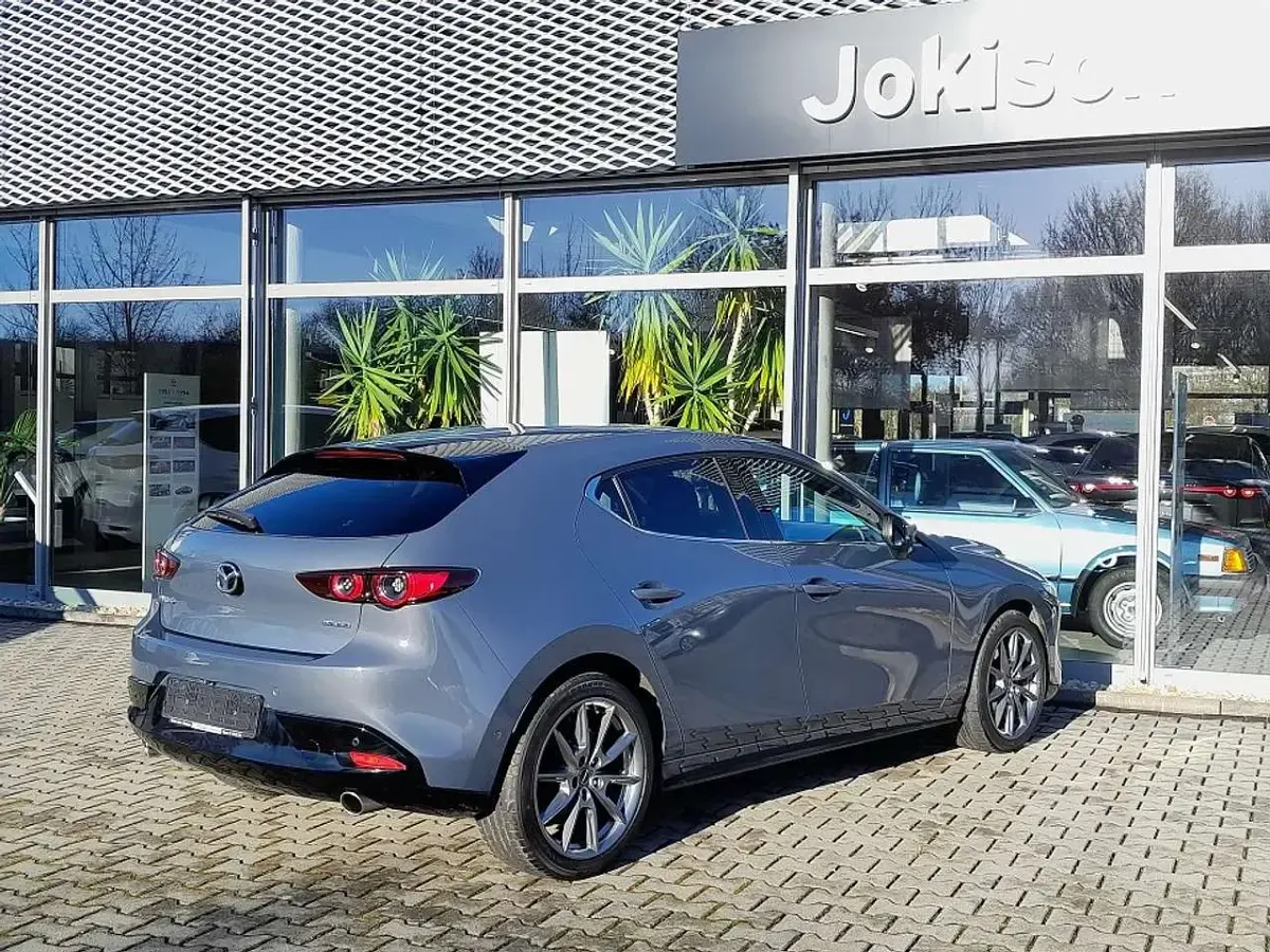 Usata Mazda 3 Selection 122 CV (89 kW) 2021 Grigio Berlina