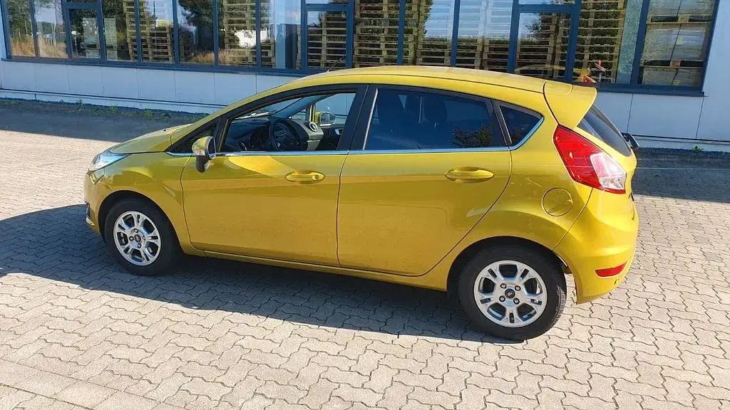 Gebraucht Ford Fiesta 101 PS (74 kW) 2016 Kleinwagen