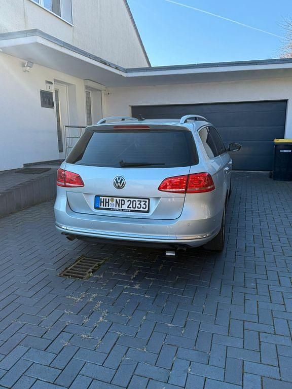 Gebraucht VW Passat Highline 170 PS (125 kW) 2011 Silber Kombi