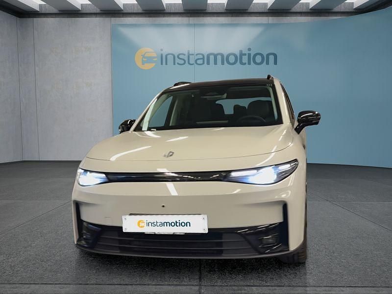 Neu Leapmotor C10 160 kW (218 PS) 2025 Grau SUV