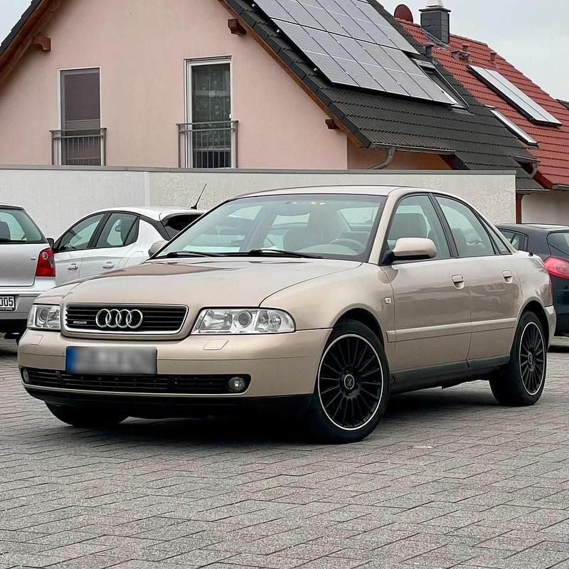 Gebraucht Audi A4 193 PS (141 kW) 2000 Gold Limousine