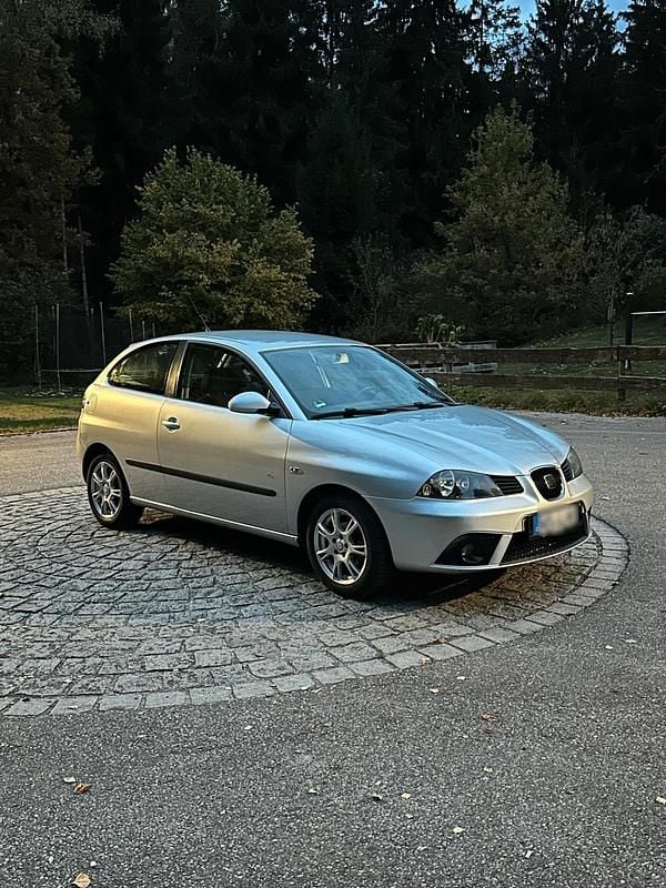 Gebraucht Seat Ibiza 86 PS (63 kW) 2006 Silber Kleinwagen