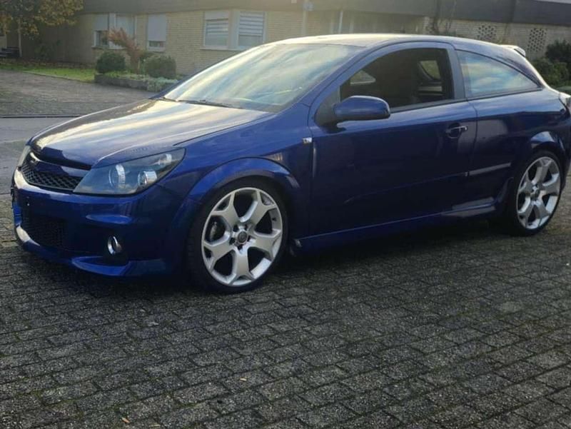Gebraucht Opel Astra GTC Edition 200 PS (147 kW) 2006 Blau Coupé