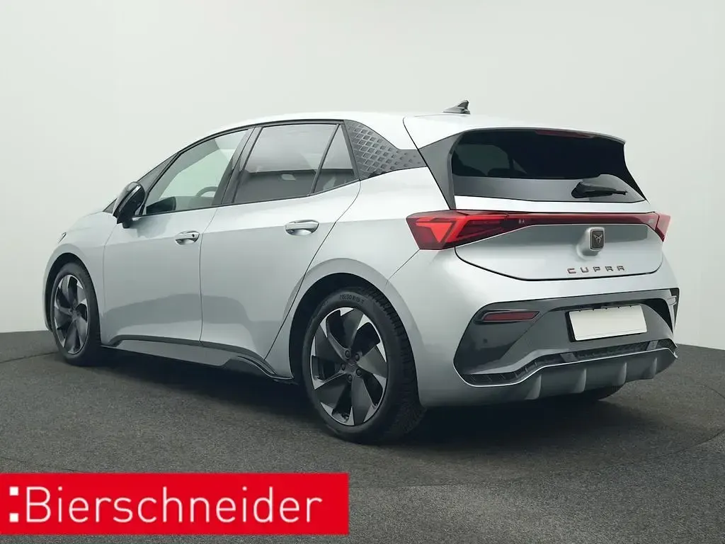 Używany Cupra Born 169 kW (231 KM) 2025 Srebrny Hatchback