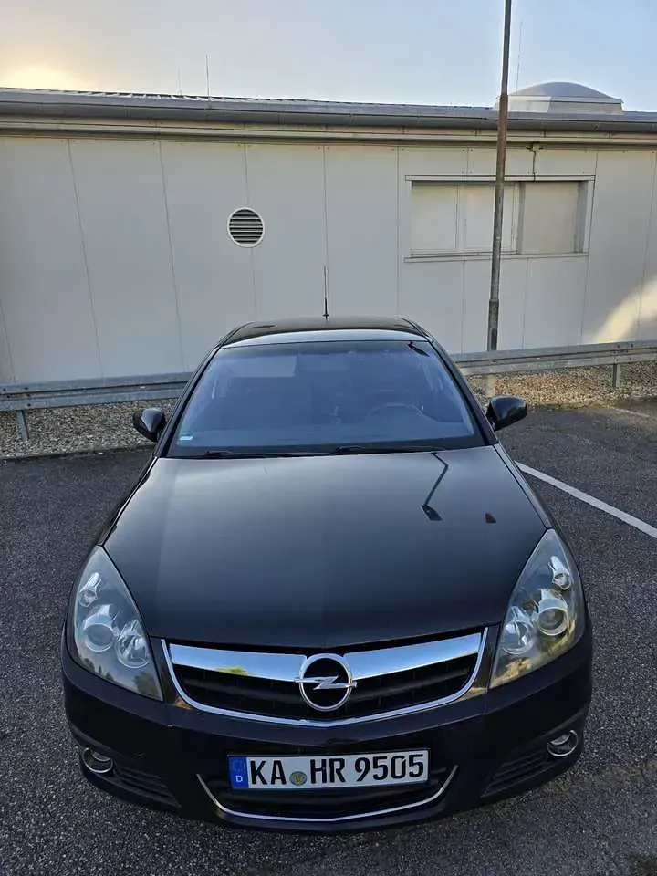 Gebraucht Opel Signum 150 PS (110 kW) 2005 Kleinwagen