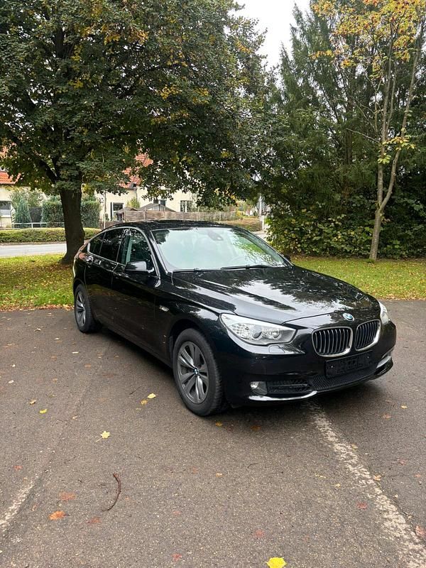 Schwarz Gebraucht 2011 BMW 530 Gran Turismo Coupé | 11.900 € (Guter Preis) - Bild 1/4