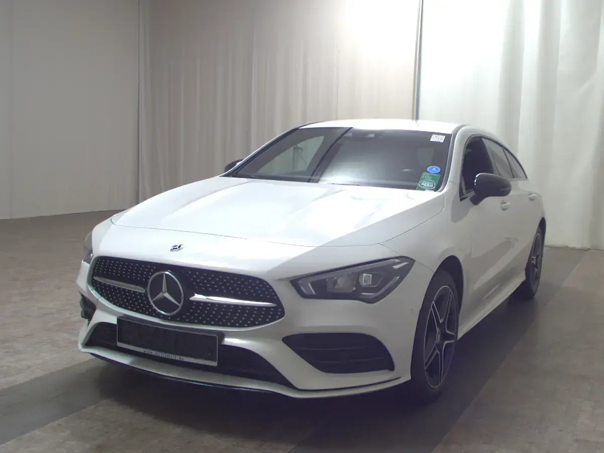 Gebraucht Mercedes CLA250 AMG line 218 PS (160 kW) 2023 Weiss Coupé