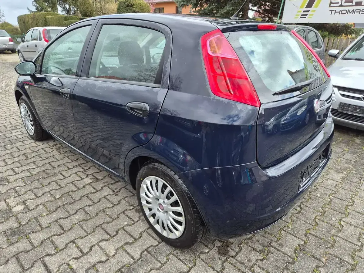 Gebraucht Fiat Grande Punto Active 65 PS (47 kW) 2009 Blau Kleinwagen