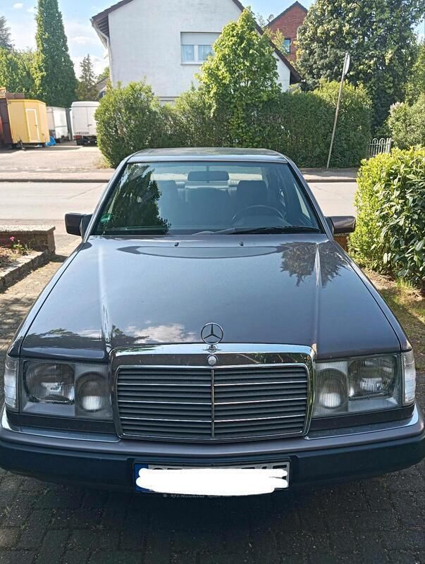 Gebraucht 1991 Mercedes E200 Limousine | 6.500 € - Bild 1/4