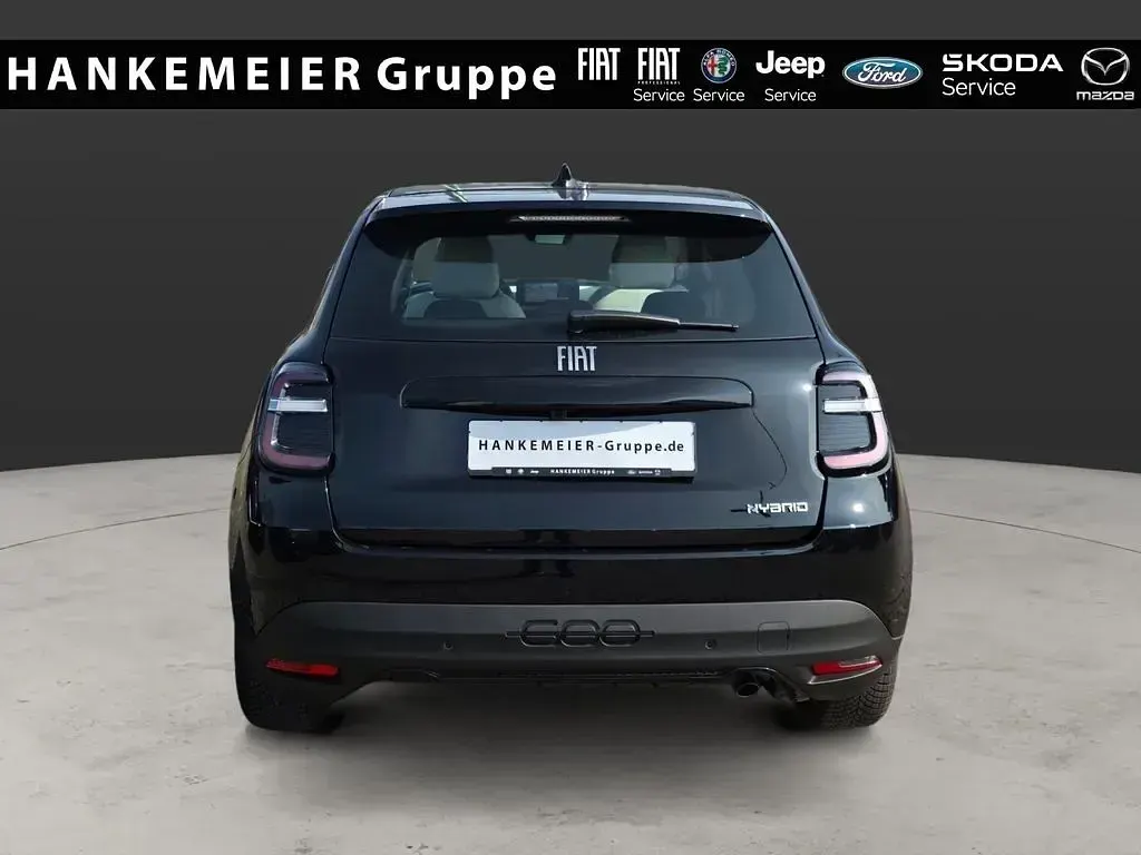 Neu Fiat 600 Business 110 PS (80 kW) 2026 Schwarz SUV