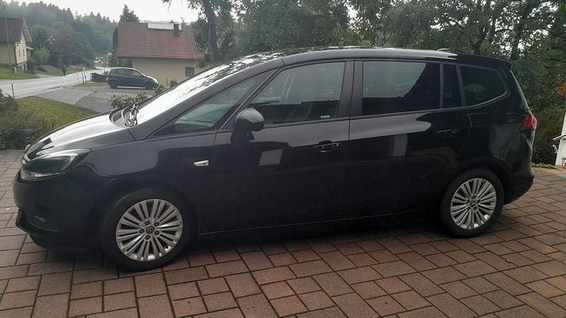 Schwarz Gebraucht 2018 Opel Zafira Tourer Van / Kleinbus | 14.000 € (Fairer Preis) - Bild 1/4