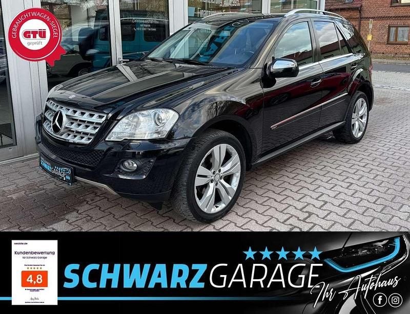Schwarz Gebraucht 2010 Mercedes ML350 SUV | 10.490 € (Guter Preis) - Bild 1/3