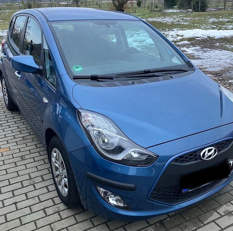 Gebraucht Hyundai ix20 Trend 90 PS (66 kW) 2016 Blau Kleinwagen