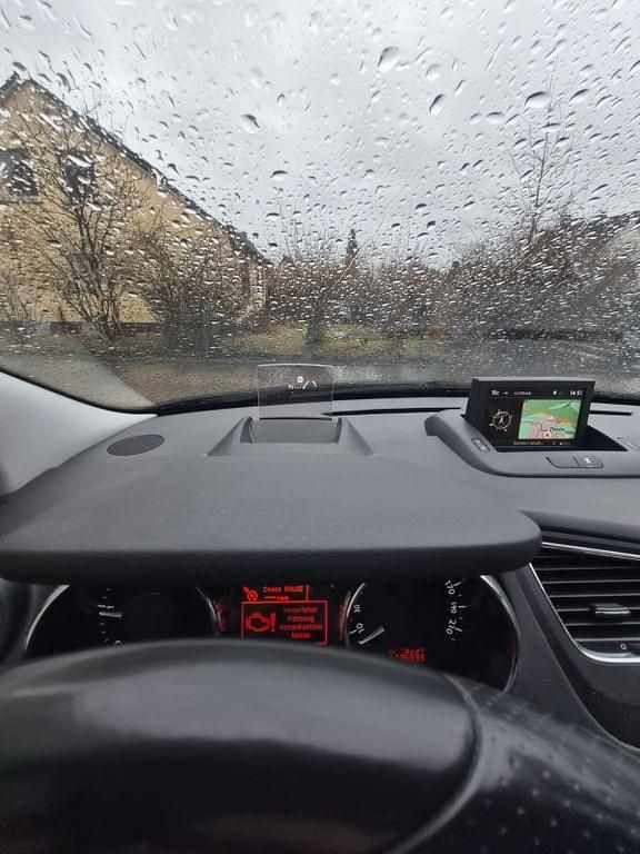 Gebraucht Peugeot 5008 Allure 150 PS (110 kW) 2016 Schwarz Van / Kleinbus