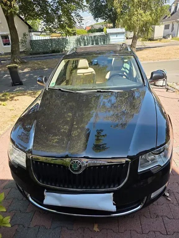 Gebraucht Skoda Superb Elegance 260 PS (191 kW) 2010 Schwarz Kombi