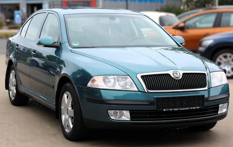 Grün Gebraucht 2008 Skoda Octavia Elegance Limousine | 3.990 € (Fairer Preis) - Bild 1/4