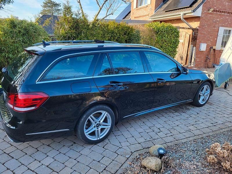 Gebraucht Mercedes E200 136 PS (100 kW) 2015 Schwarz Kombi