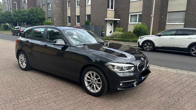 Gebraucht BMW 118 136 PS (100 kW) 2019 Schwarz Kleinwagen