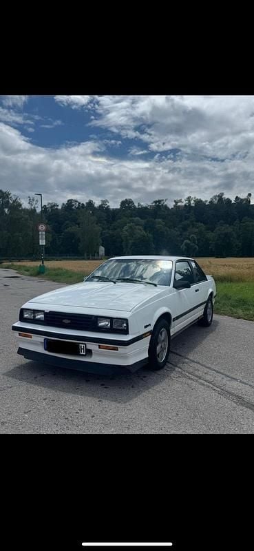 Weiß Gebraucht 1987 Chevrolet Cavalier Coupé | 6.950 € - Bild 1/4