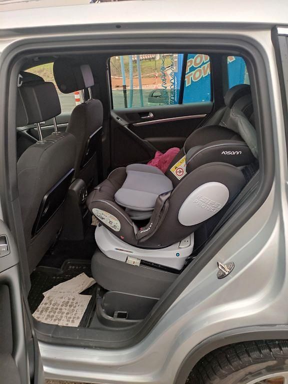 Gebraucht VW Tiguan LOUNGE 125 PS (91 kW) 2016 Silber SUV