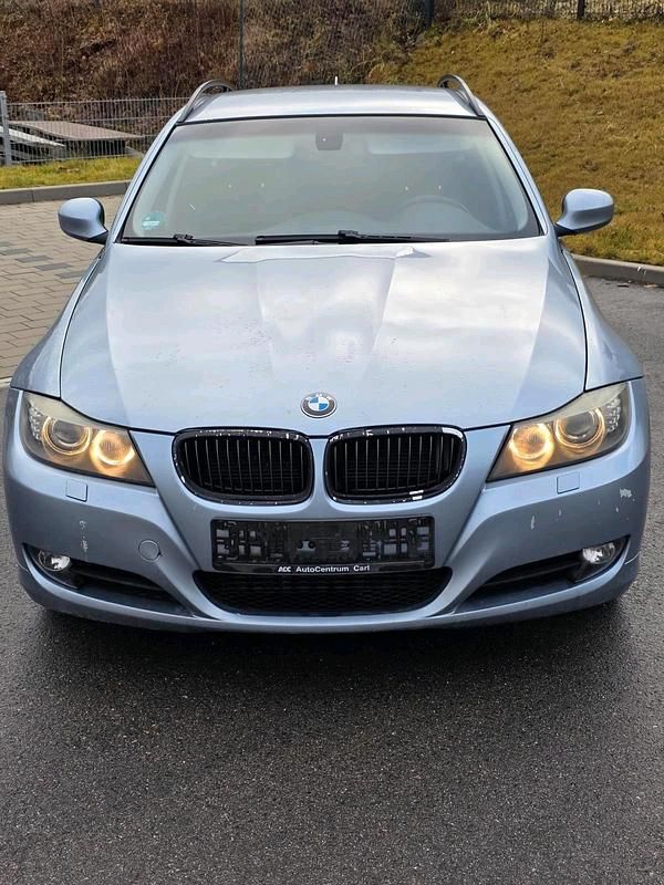 Gebraucht BMW 320 177 PS (130 kW) 2008 Kombi