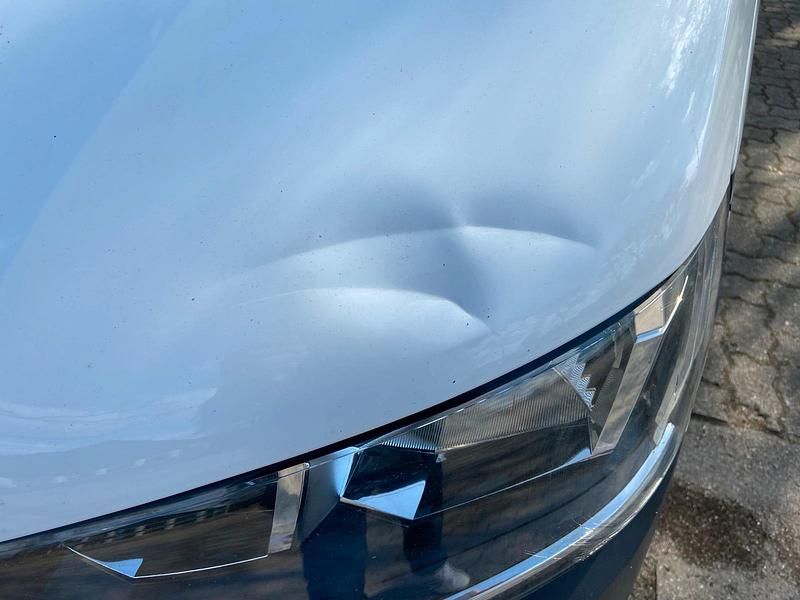 Second-hand VW Transporter 110 CP (80 kW) 2020 Alb Van