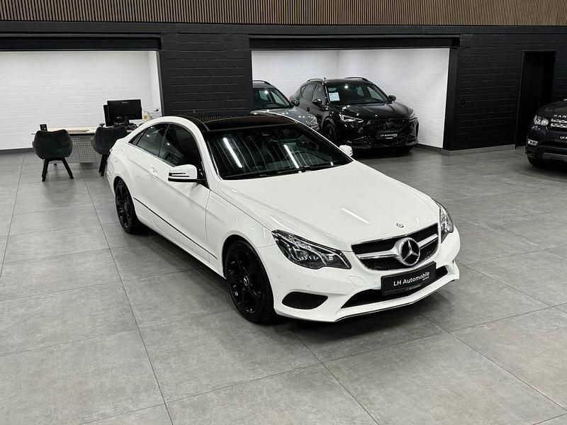 Gebraucht Mercedes E250 204 PS (150 kW) 2015 Weiß Coupé