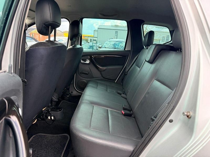 Używany Dacia Duster Prestige 105 KM (77 kW) 2012 Srebrny SUV