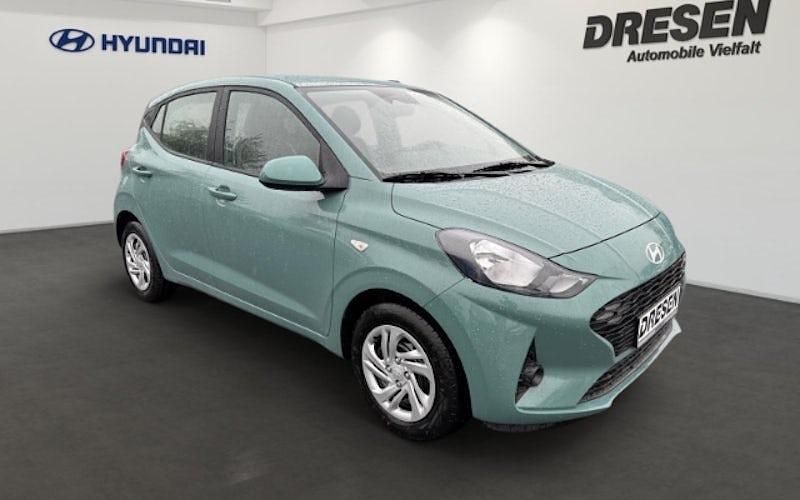 Neu Hyundai i10 Select 63 PS (46 kW) 2025 Gruen Kleinwagen