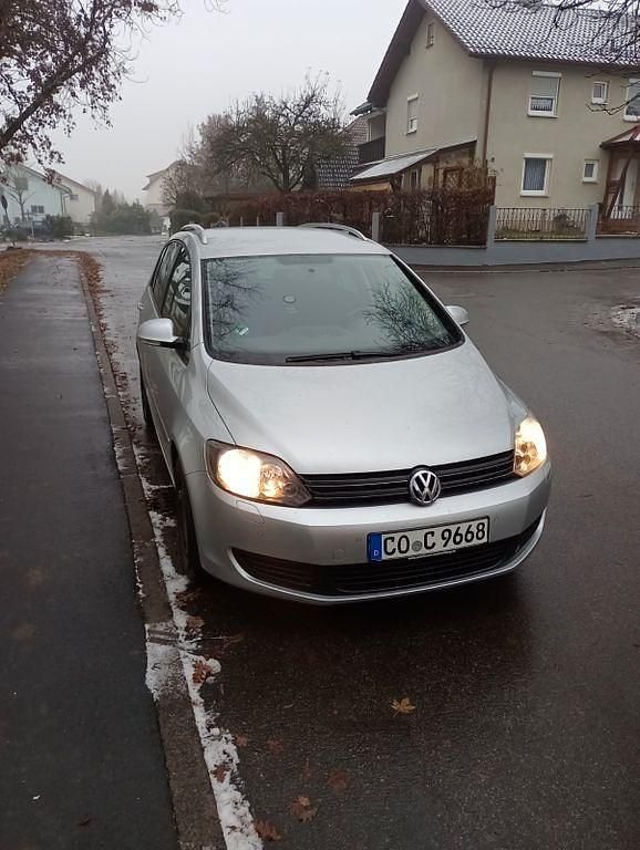 Silber Gebraucht 2010 VW Golf Plus Comfortline Van / Kleinbus | 5.600 € (Guter Preis) - Bild 1/4