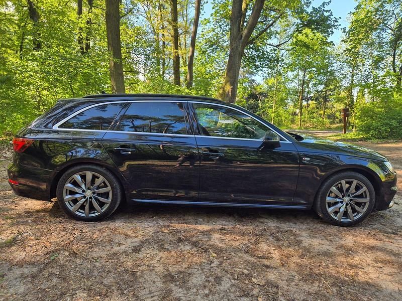 Gebraucht Audi A4 Black Edition 272 PS (200 kW) 2017 Schwarz Kombi