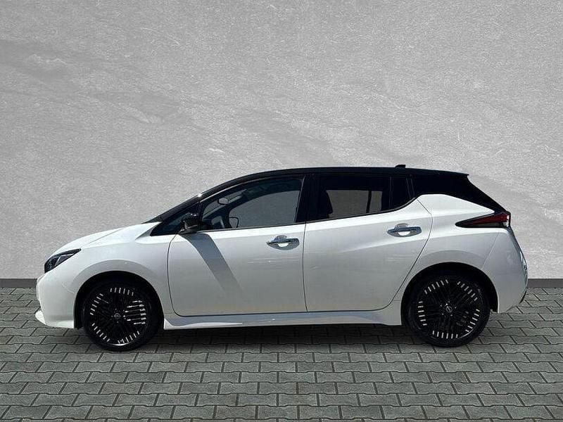 Second-hand Nissan Leaf N-Connecta 110 kW (150 CP) 2023 Alb Hatchback
