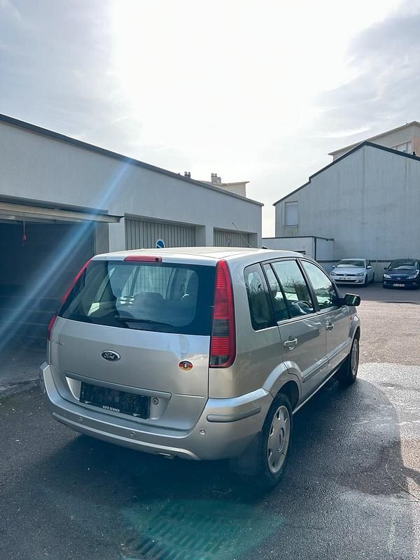 Gebraucht Ford Fusion 100 PS (73 kW) 2005 Kleinwagen