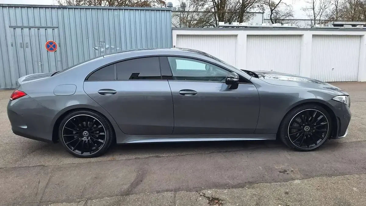 Gebraucht Mercedes CLS220 AMG line 194 PS (142 kW) 2020 Selenitgrau  metalliclack Coupé