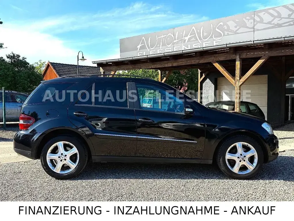 Gebraucht Mercedes ML320 224 PS (164 kW) 2011 Schwarz SUV