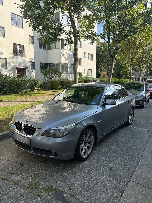 Gebraucht BMW 520 170 PS (125 kW) 2004 Grau Limousine