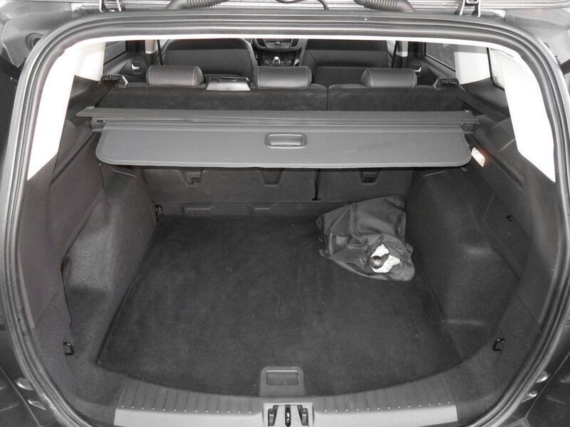 Gebraucht Ford Kuga Titanium 182 PS (133 kW) 2017 Grau SUV