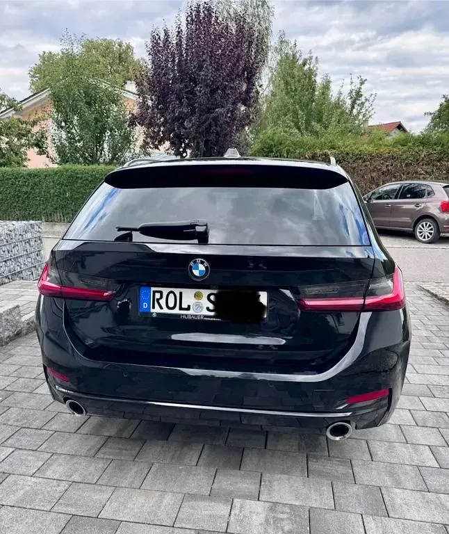Gebraucht BMW 320 190 PS (139 kW) 2022 Schwarz Kombi