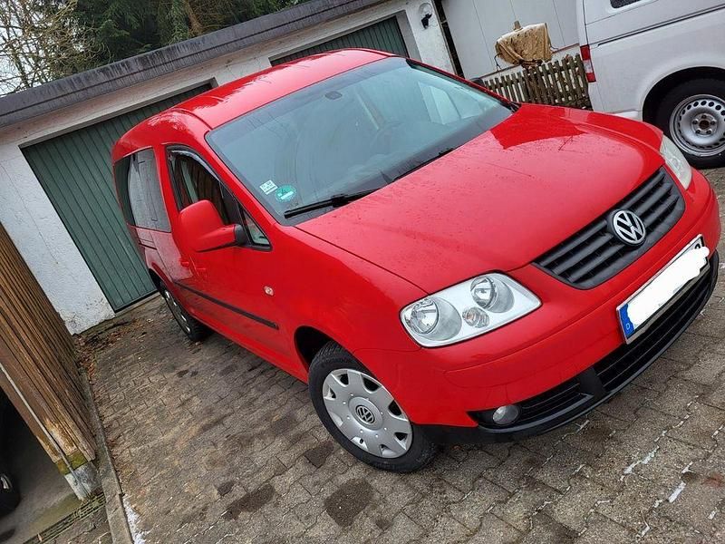 Rot Gebraucht 2009 VW Caddy Maxi Style Van / Kleinbus | 7.500 € (Fairer Preis) - Bild 1/4