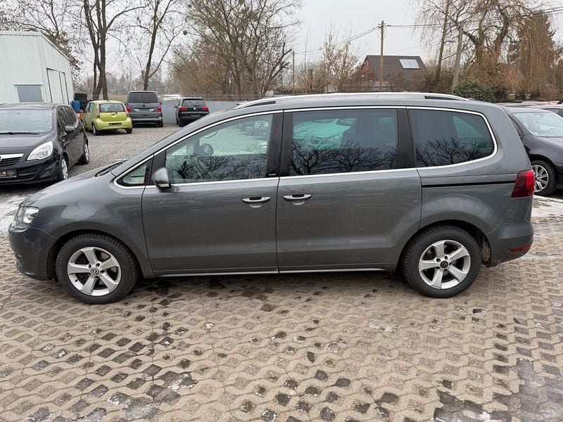 Gebraucht VW Sharan Allstar 184 PS (135 kW) 2017 Grau Van / Kleinbus