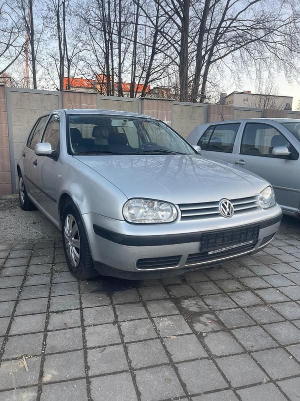 Silber Gebraucht 2000 VW Golf Limousine | 899 € (Superpreis) - Bild 1/4