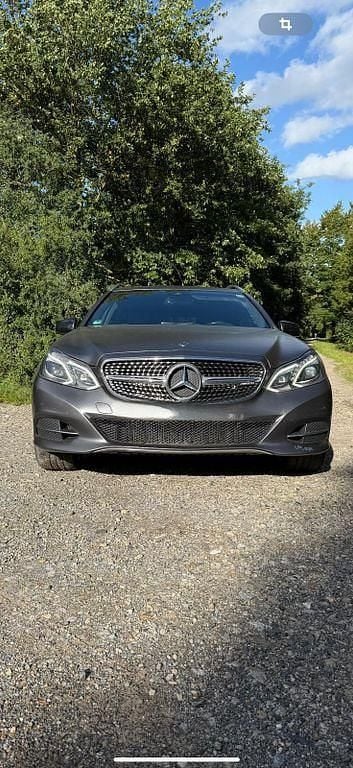Grau Gebraucht 2014 Mercedes E250 Avantgarde Kombi | 13.200 € (Guter Preis) - Bild 1/4