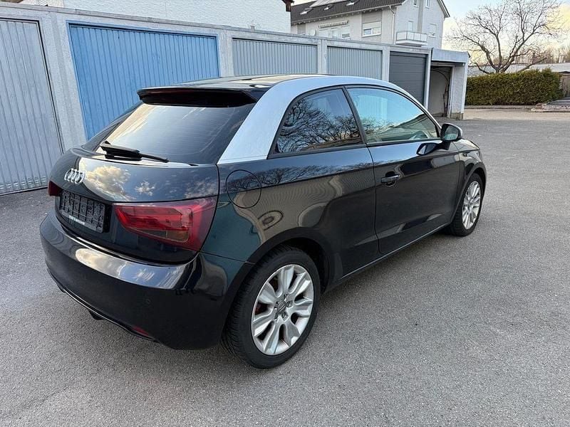 Gebraucht Audi A1 Ambition 105 PS (77 kW) 2012 Schwarz Kleinwagen