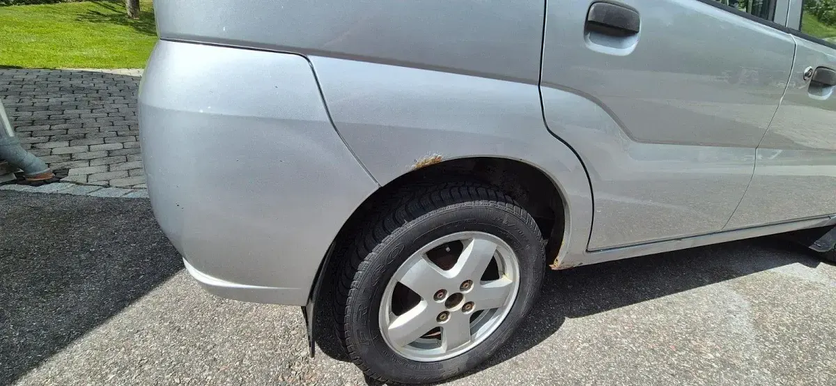 Gebraucht Subaru Justy 99 PS (72 kW) 2005 Silber Kleinwagen