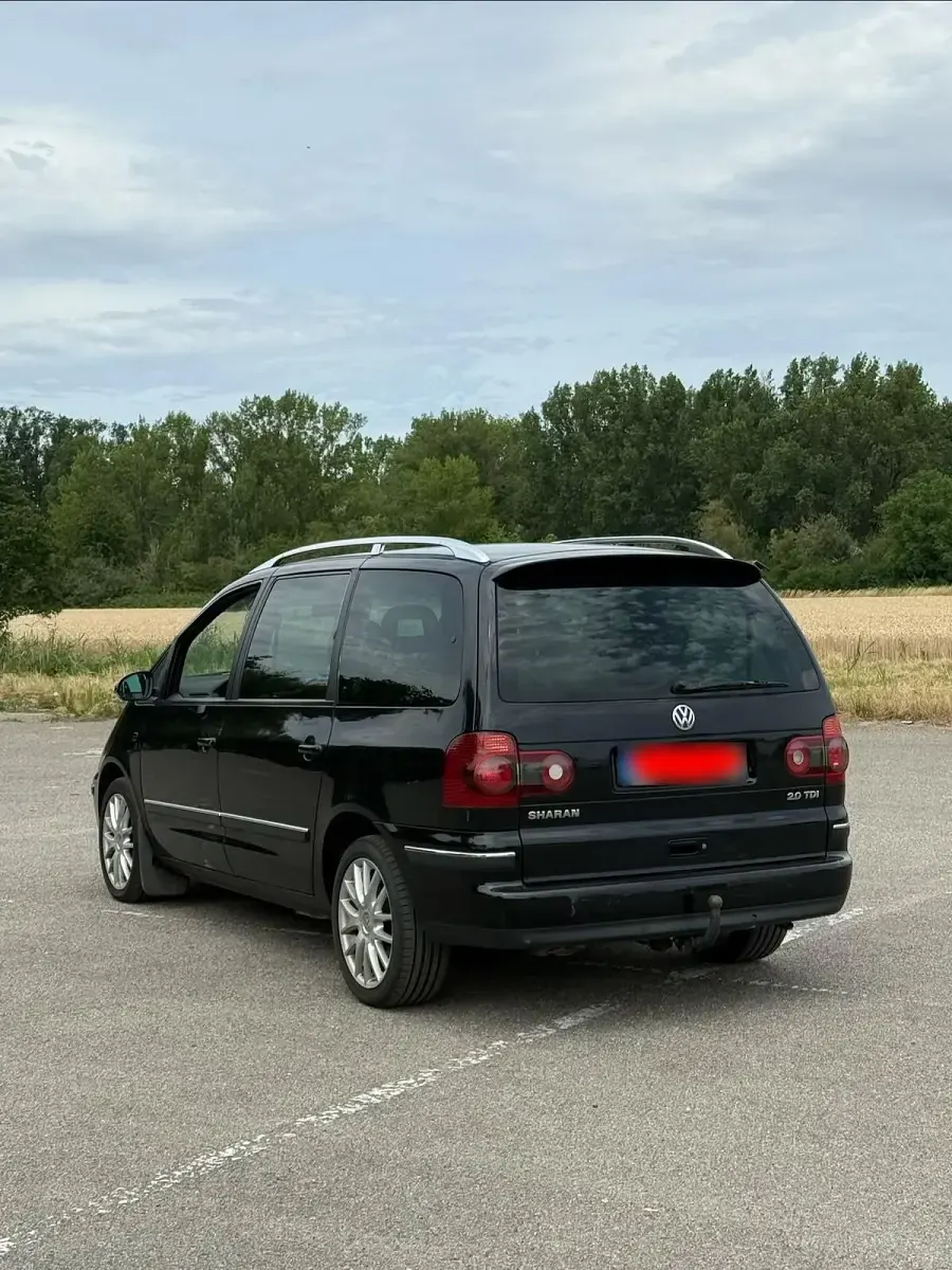 Gebraucht VW Sharan 140 PS (102 kW) 2010 Schwarz Van / Kleinbus
