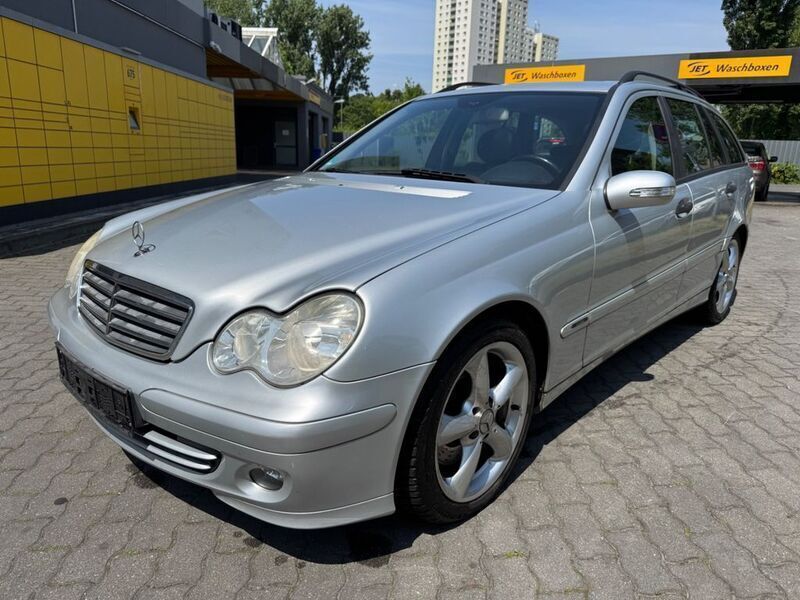 Silber Gebraucht 2005 Mercedes 200 Kombi | 4.299 € (Superpreis) - Bild 1/4