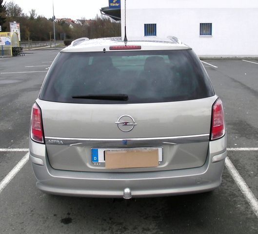 Gebraucht Opel Astra 116 PS (85 kW) 2009 Beige metallic Kombi