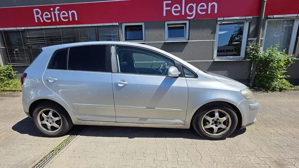 Używany VW Golf Plus Cross 116 KM (85 kW) 2005 Szary Minivan