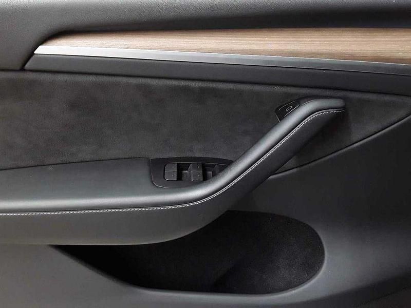 Gebraucht Tesla Model Y 378 kW (514 PS) 2023 Blau SUV